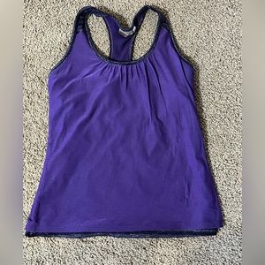 Athleta Tank top with built in bra size Large
